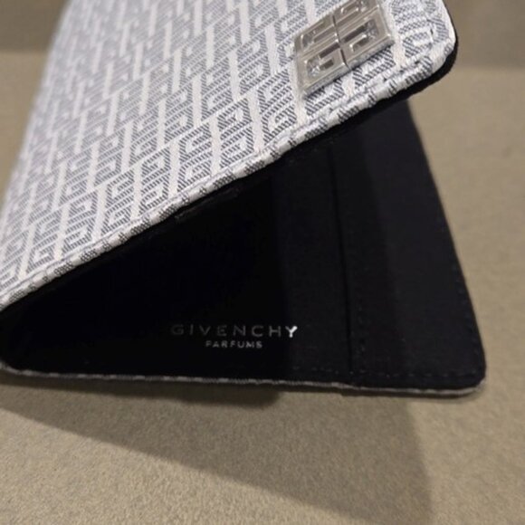 NIB GIVENCHY Embroidered Passport Holder, Gray & Ivory Monogram Pattern - Picture 7 of 10